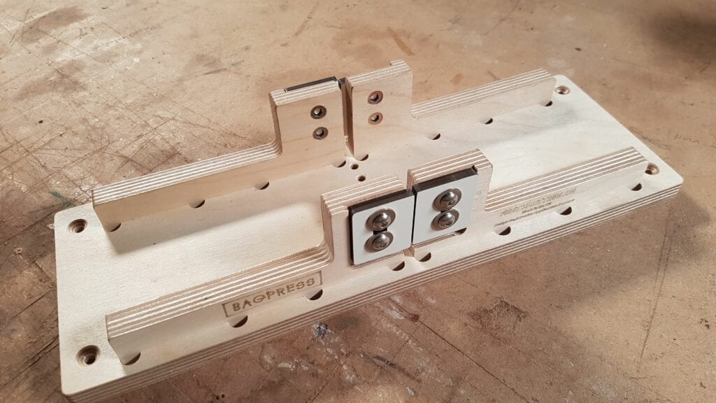 Fret Slot Jig Guitar Making